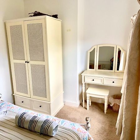 Holly Cottage Cosy Home In Sherwood Forest エドウィンストー エクステリア 写真
