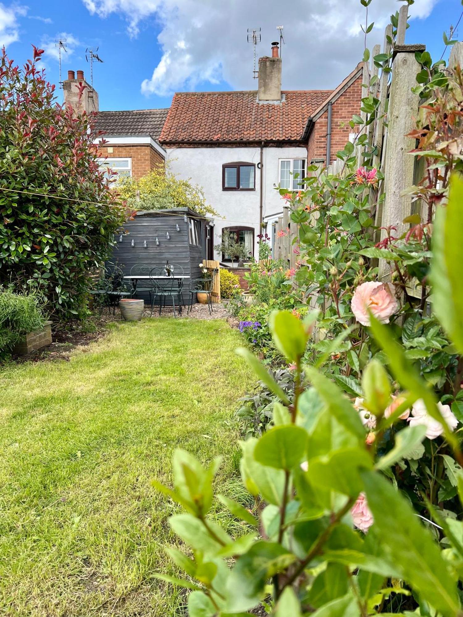 Holly Cottage Cosy Home In Sherwood Forest エドウィンストー エクステリア 写真